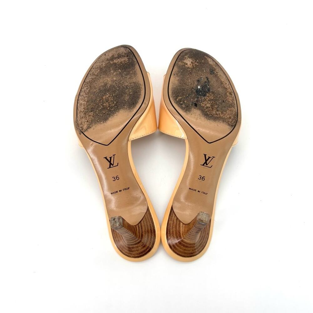 Louis Vuitton LV Dice Beige Charm Vernis Buckle Detail Slip On Mules Sandals 36 - Picture 7 of 9
